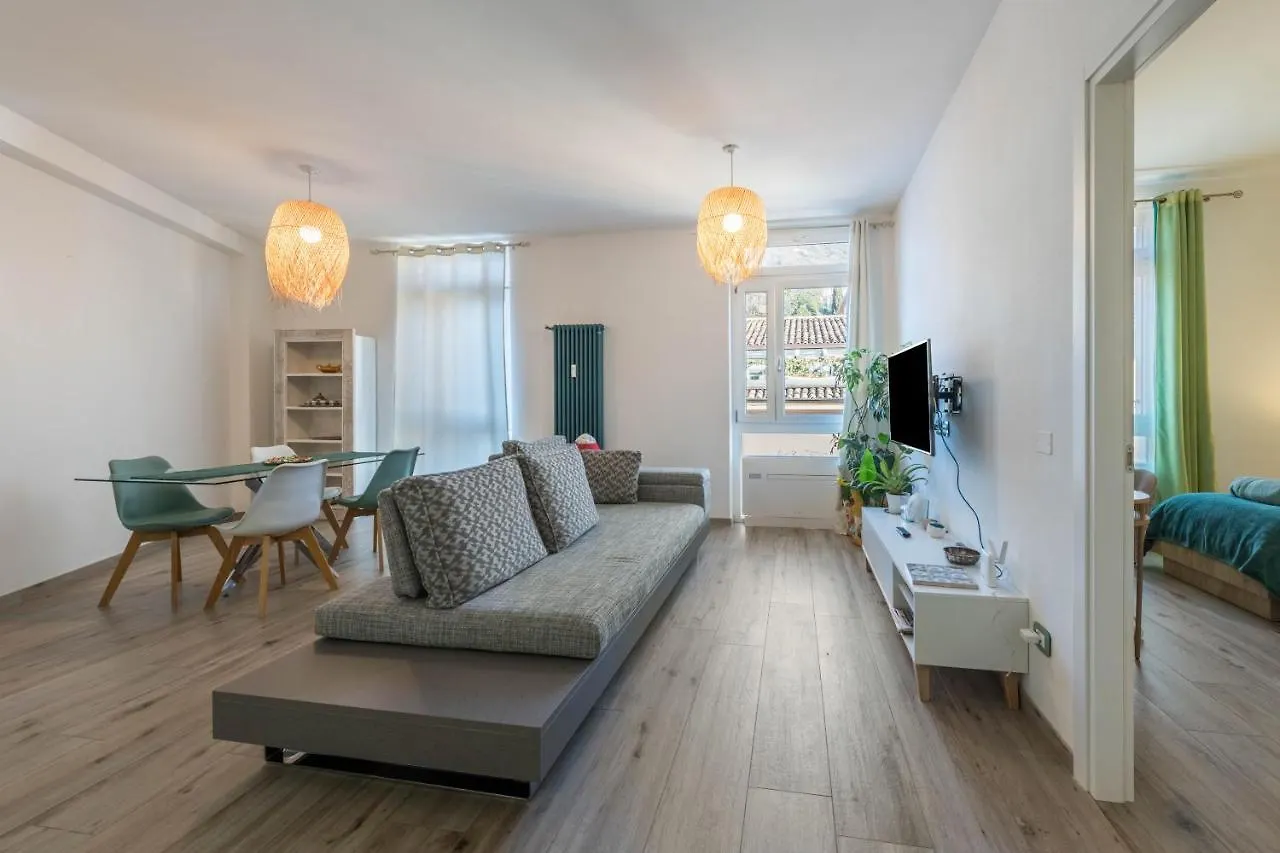 Center Salo Apartment Italy